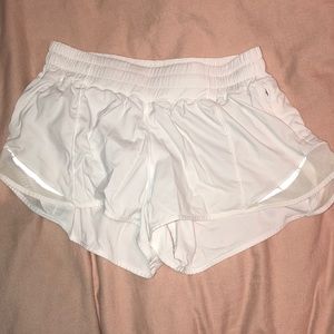 NWOT White Lululemon Hotty Hot Shorts
